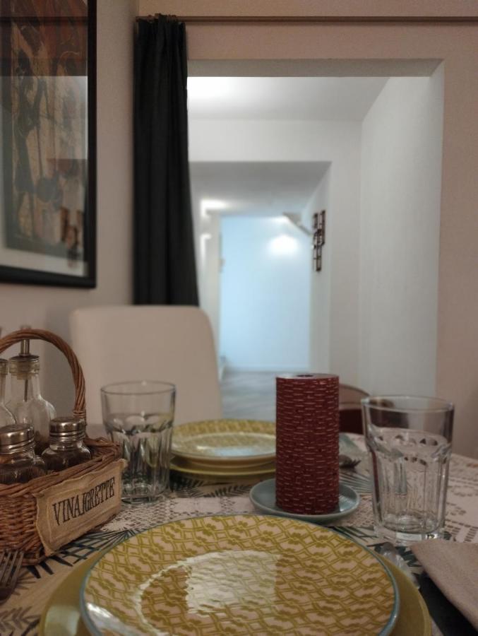 A Casa Di Esther Bologna Exteriör bild