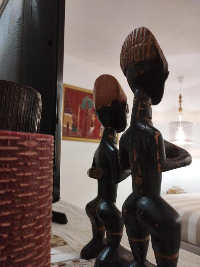 A Casa Di Esther Bologna Exteriör bild